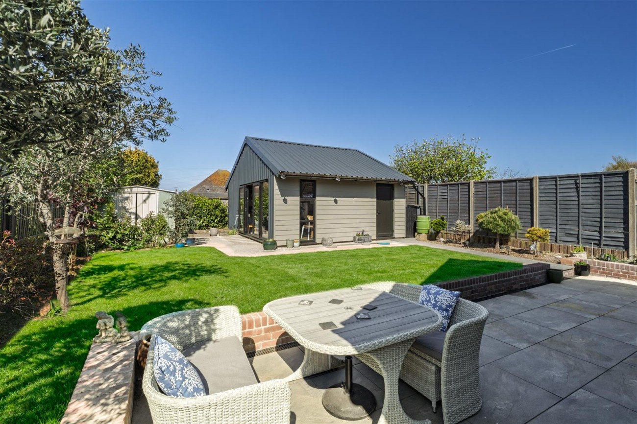 18 Shirley Close Final-2.jpg