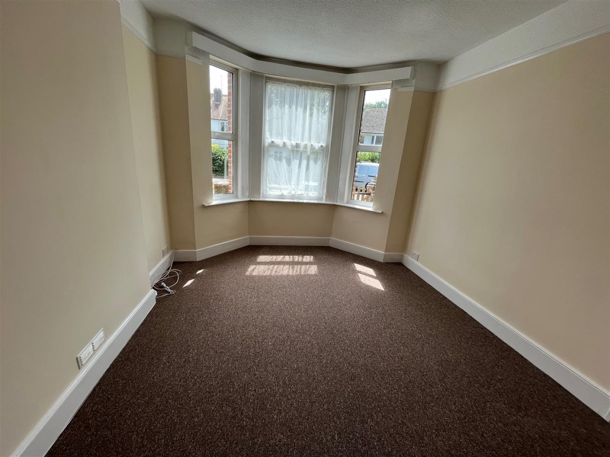 Front lounge.jpg