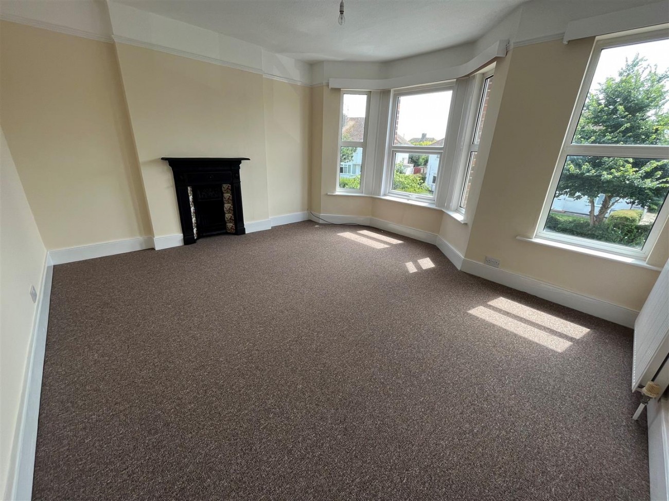 Bedroom 1.jpg
