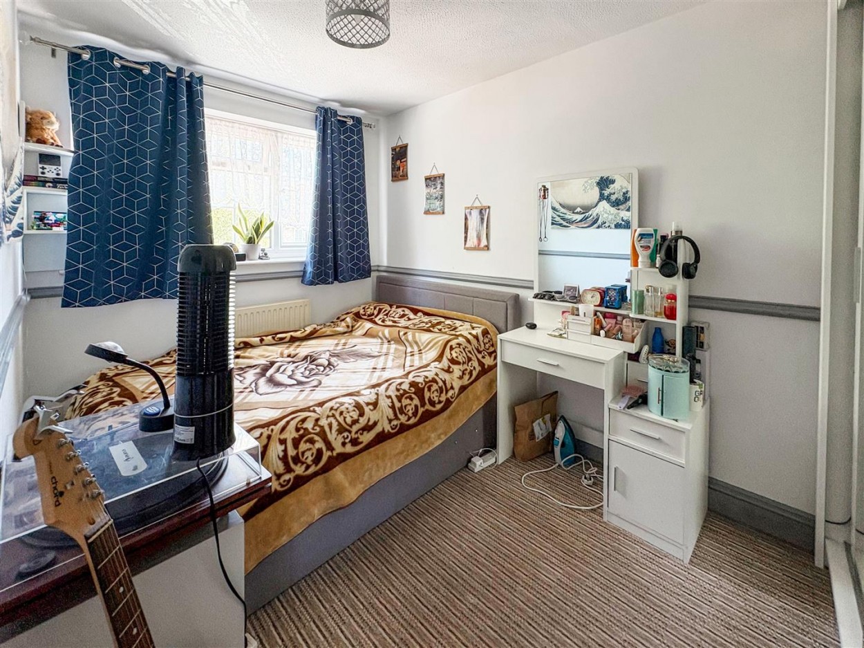image00017.jpg