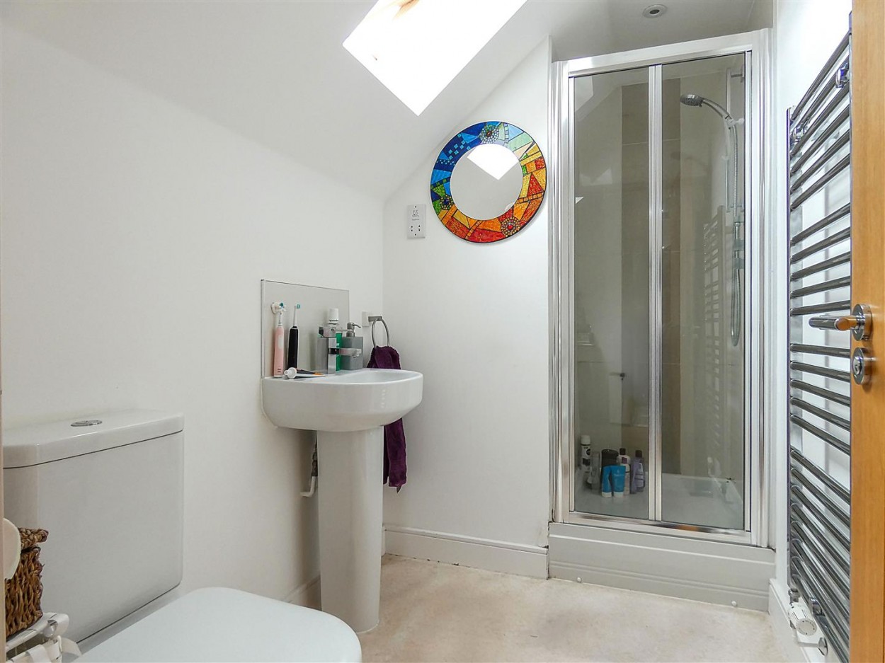 En Suite to Bedroom One