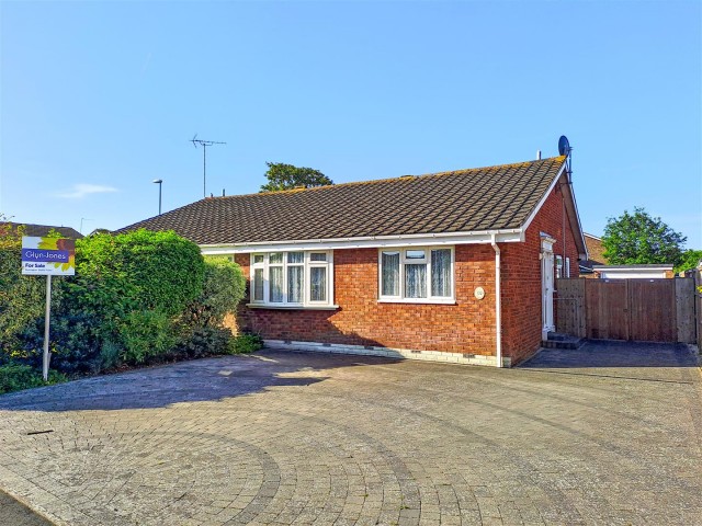 View Southfields Road, Littlehampton