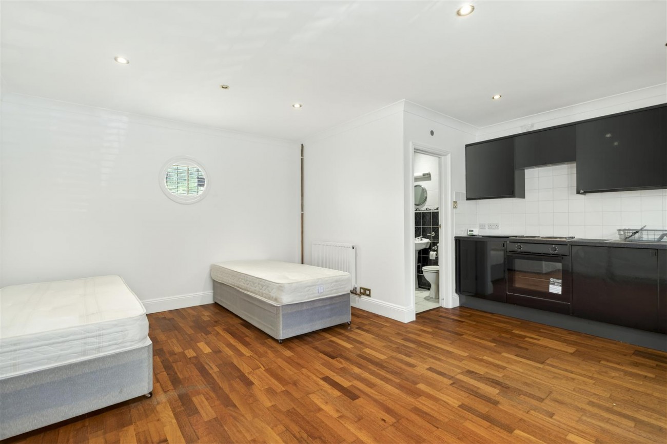 Annex Studio Room