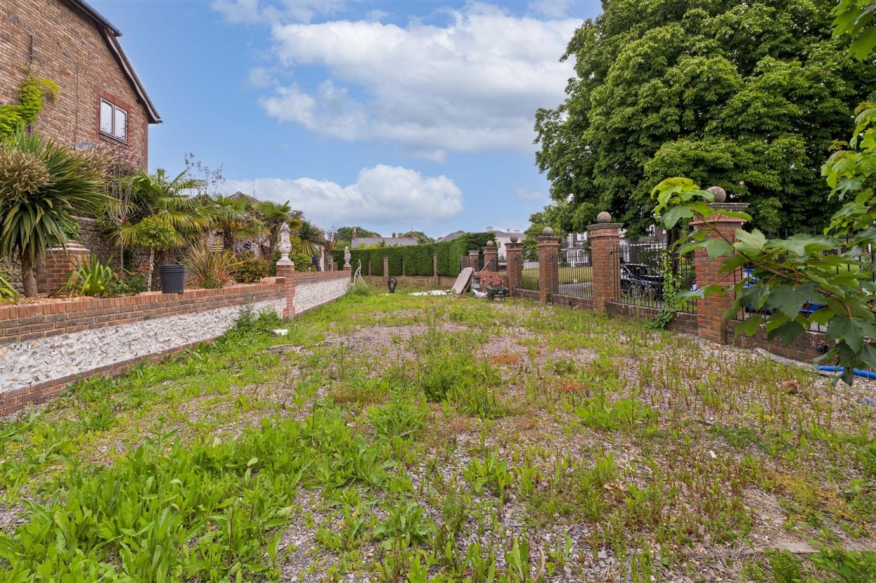 Land Behind Annex/Garage