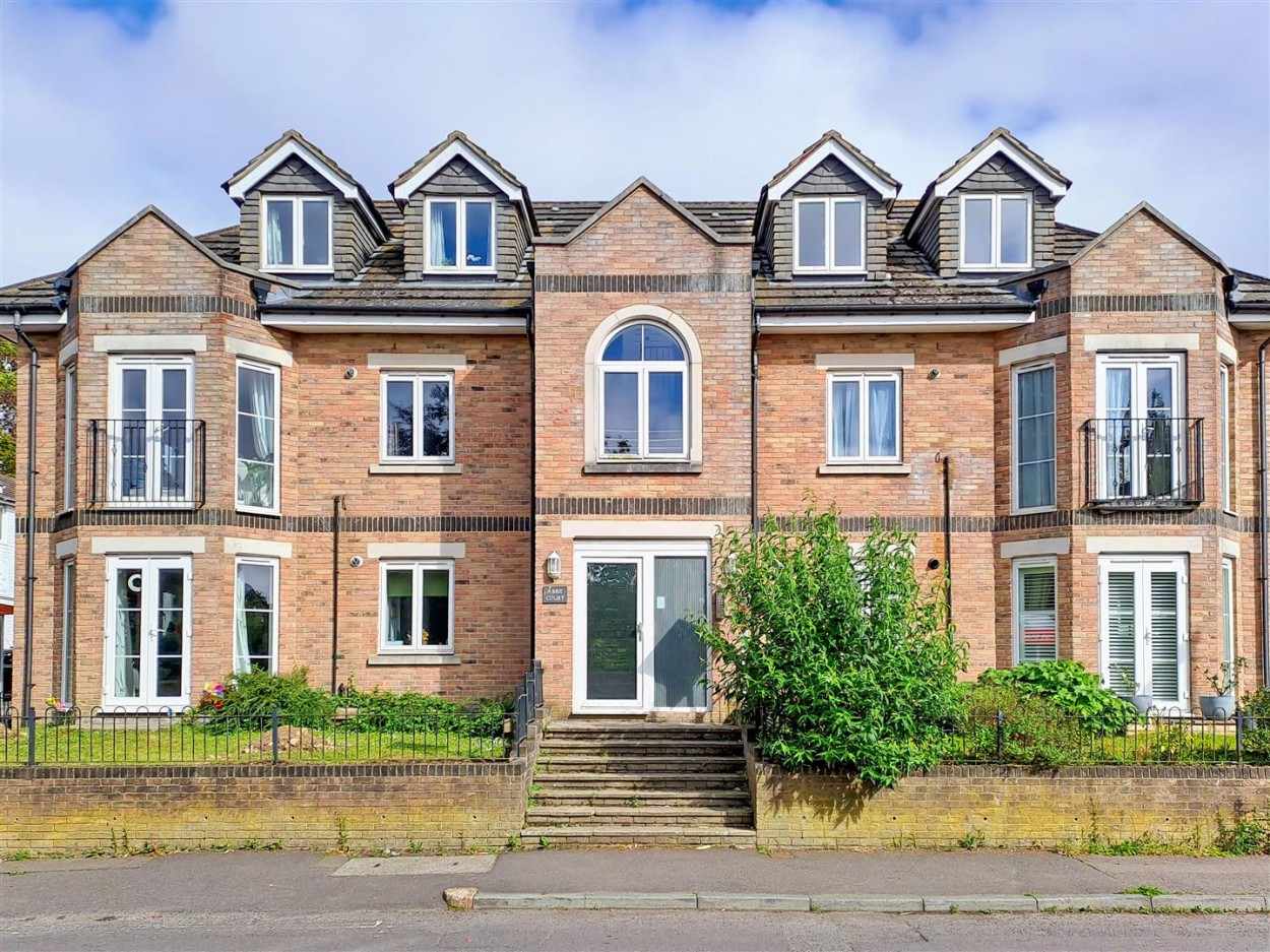 Front Elevation (flat to rear)