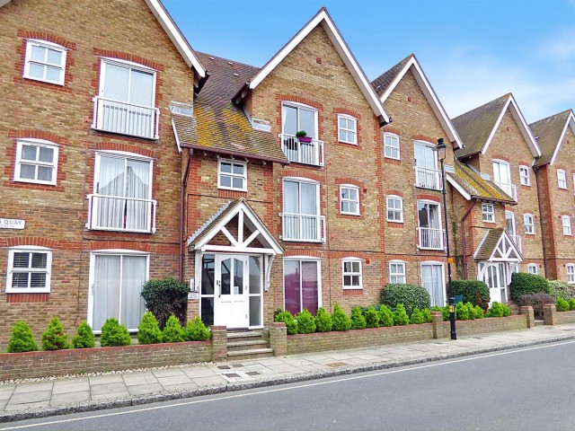 River Road, Littlehampton