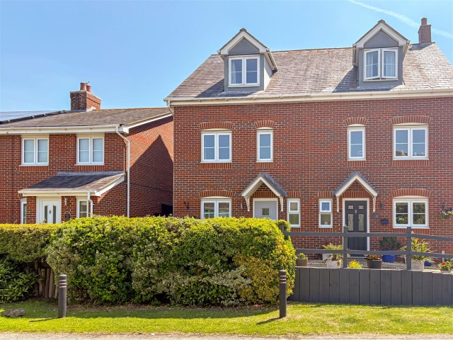 View Holmes Way, Wick, Littlehampton