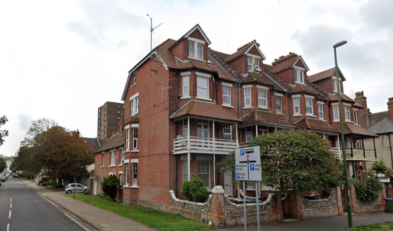 5 Fitzalan Road.png