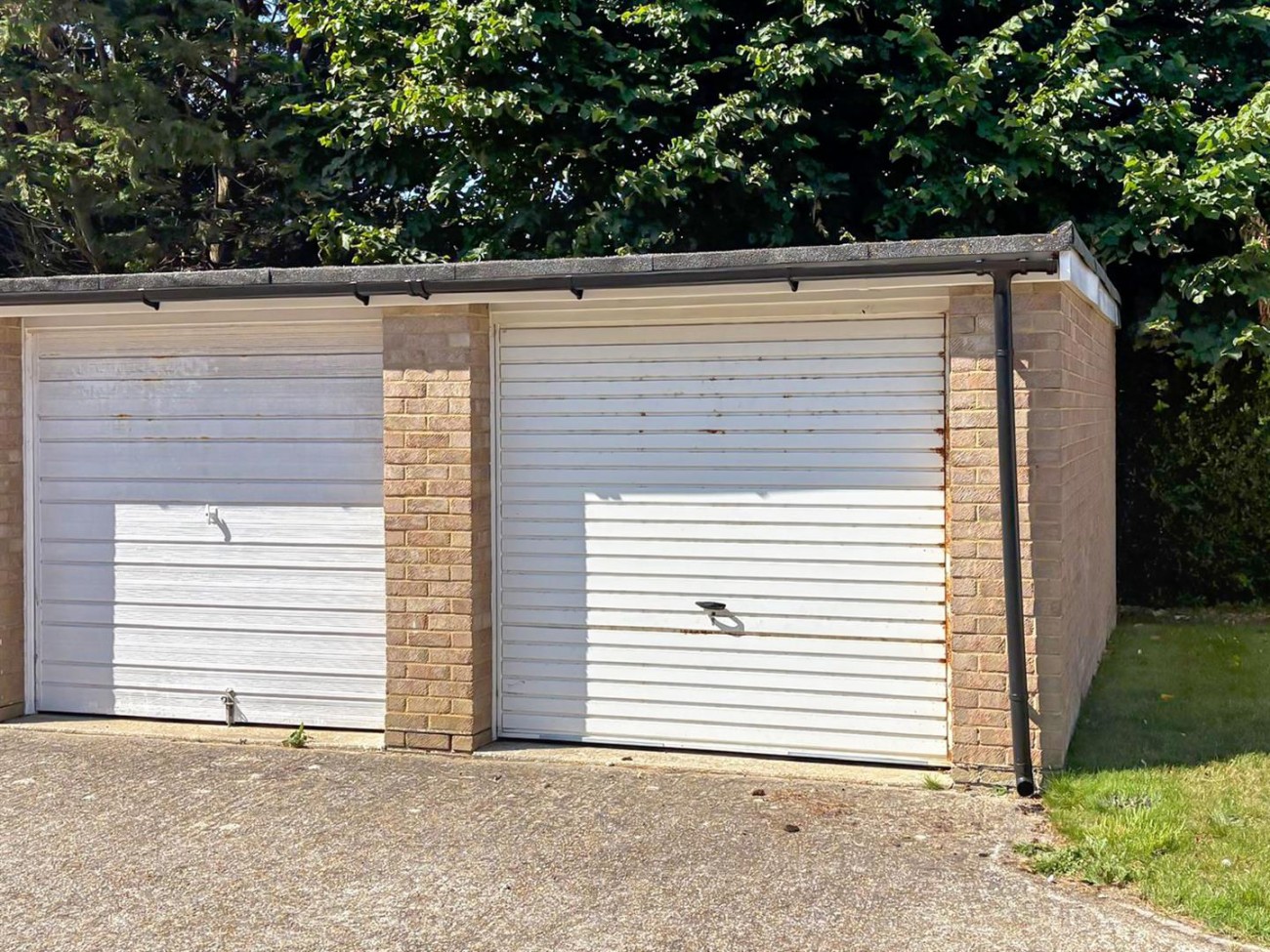 garage.jpg