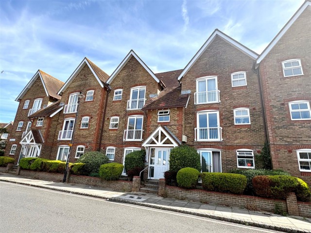 River Road, Littlehampton