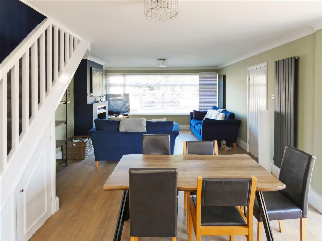 Living Room/Kitchen